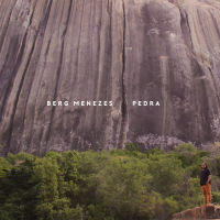 Capa do disco Pedra, de Berg Menezes